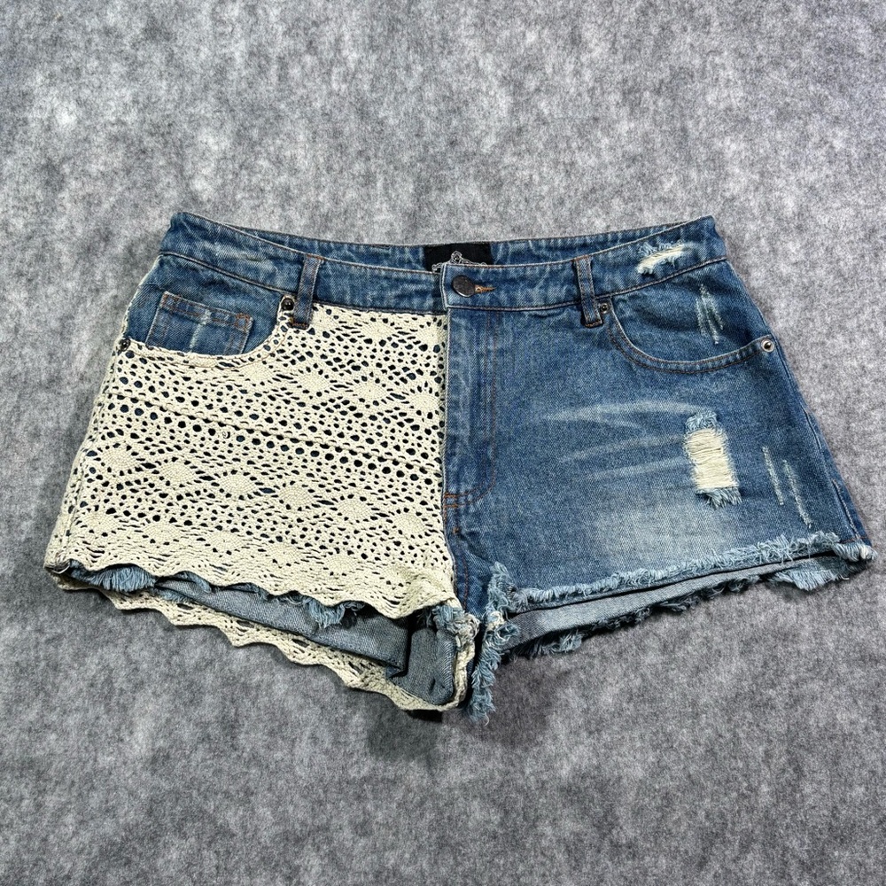 Angie Womens Blue/Cream Lace Denim Distressed‎ Shorts Size 7/8